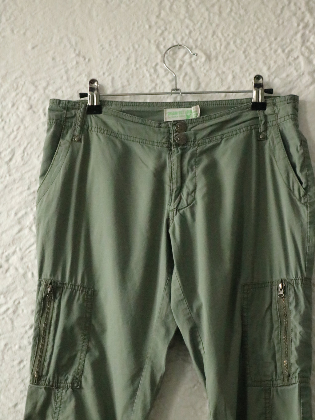 Y2K Fatigue Green Cargo Capris - Size Small