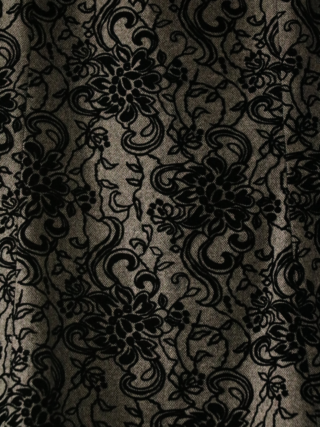 Y2K Dèvorè Velvet Midi Skirt - Size 2P (XS)