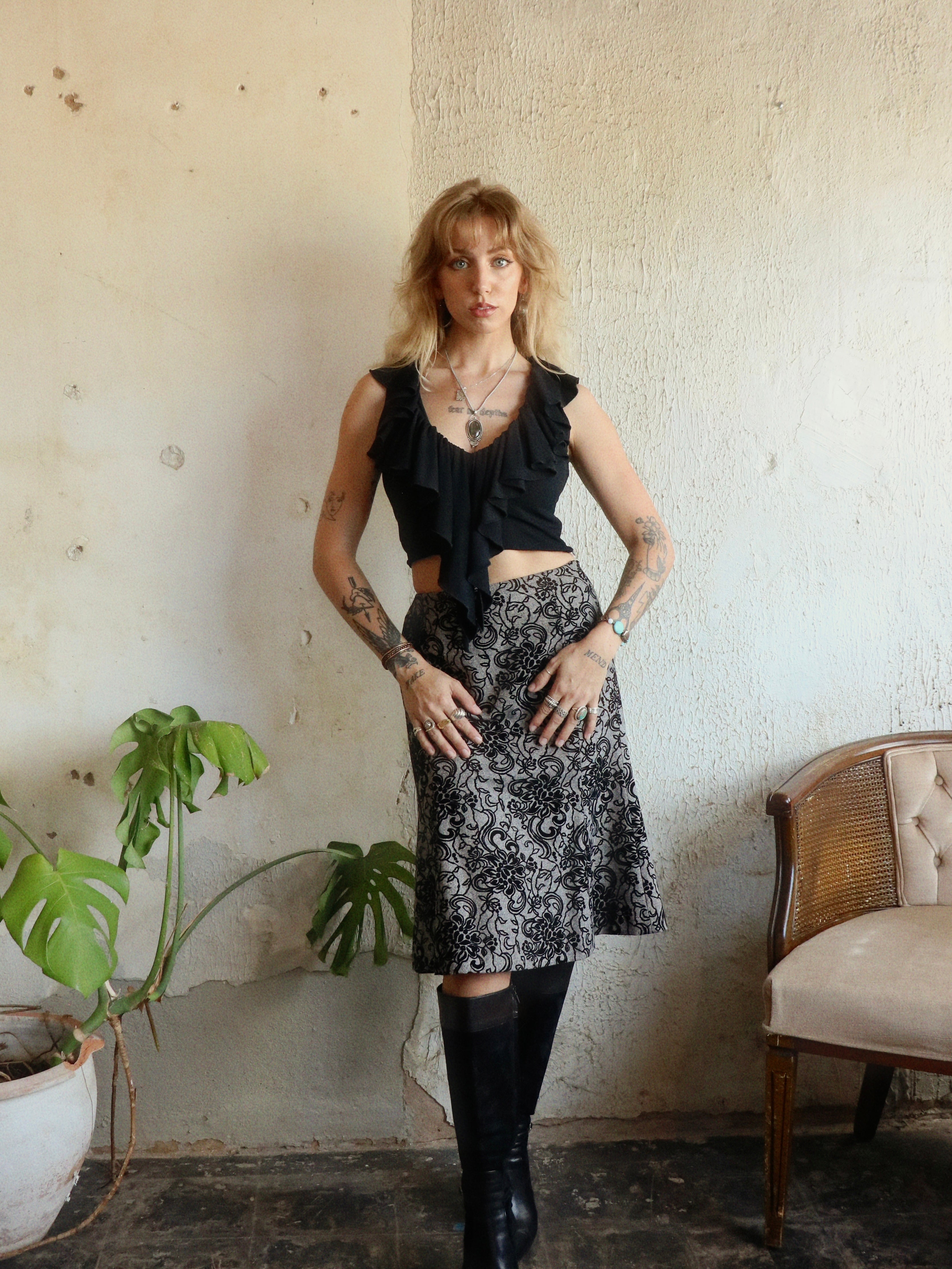 Y2K Dèvorè Velvet Midi Skirt - Size 2P (XS)