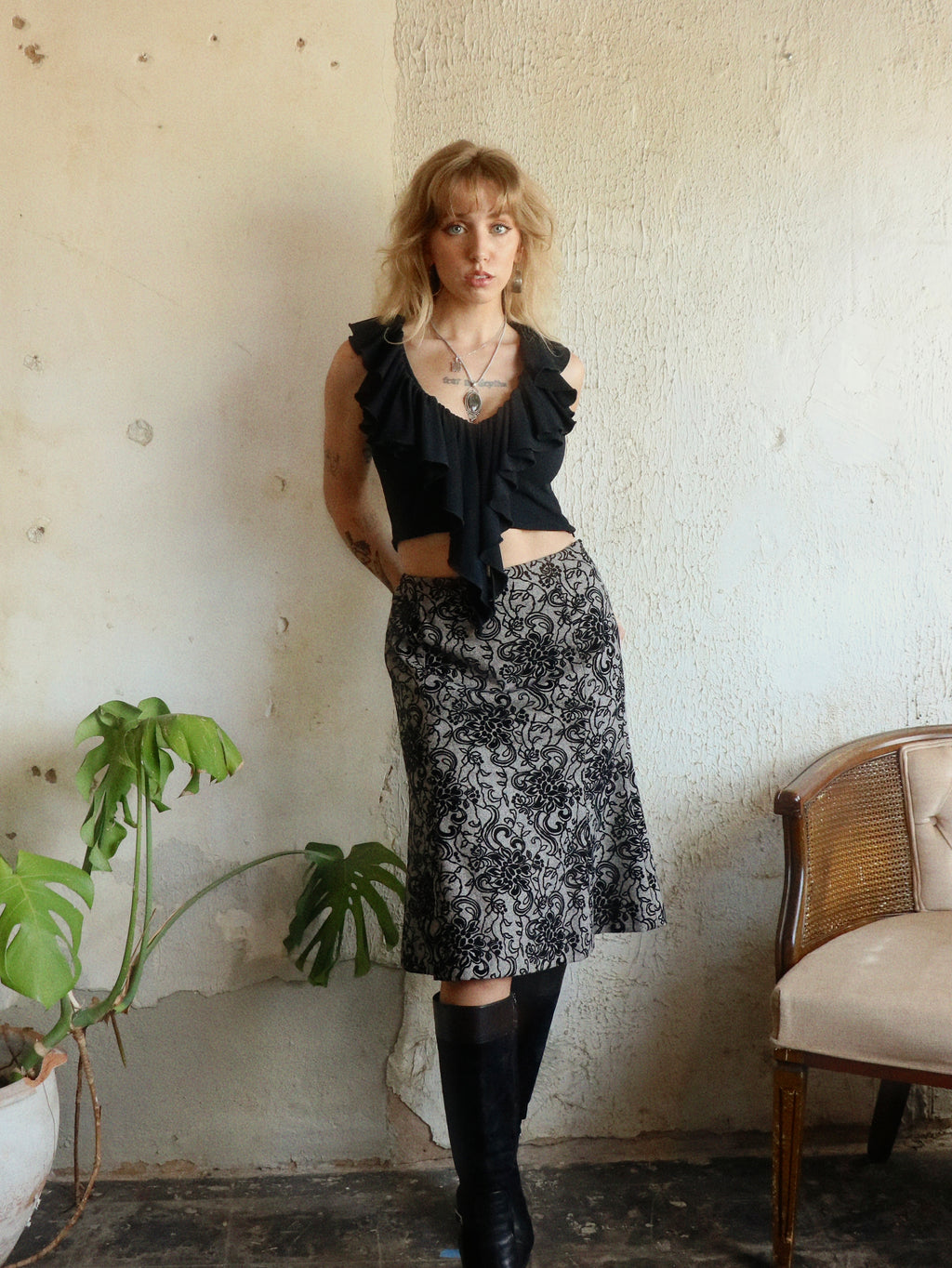 Y2K Dèvorè Velvet Midi Skirt - Size 2P (XS)